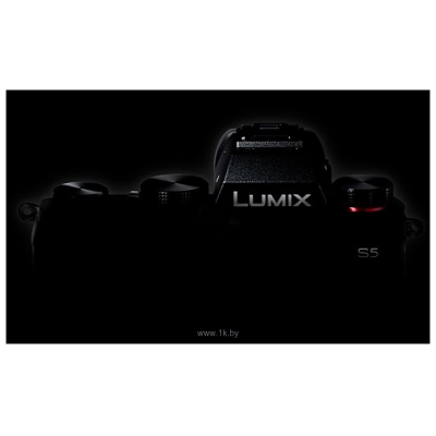 Panasonic Lumix S DC-S5 Body