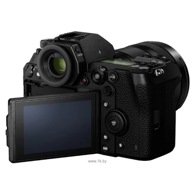 Panasonic Lumix DC-S1M Kit